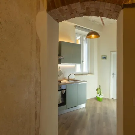 La Casina Del Popi 아파트 아레초