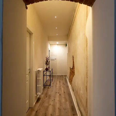 La Casina Del Popi 아레초